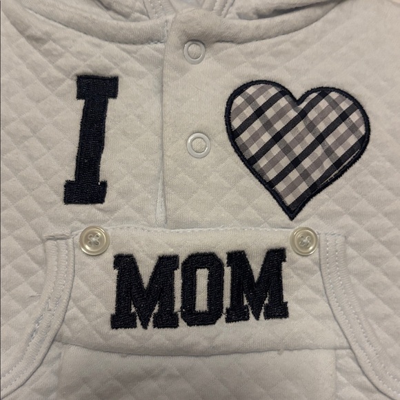 Quilted Baby Onesie with Heart Design - Picture 3 of 5